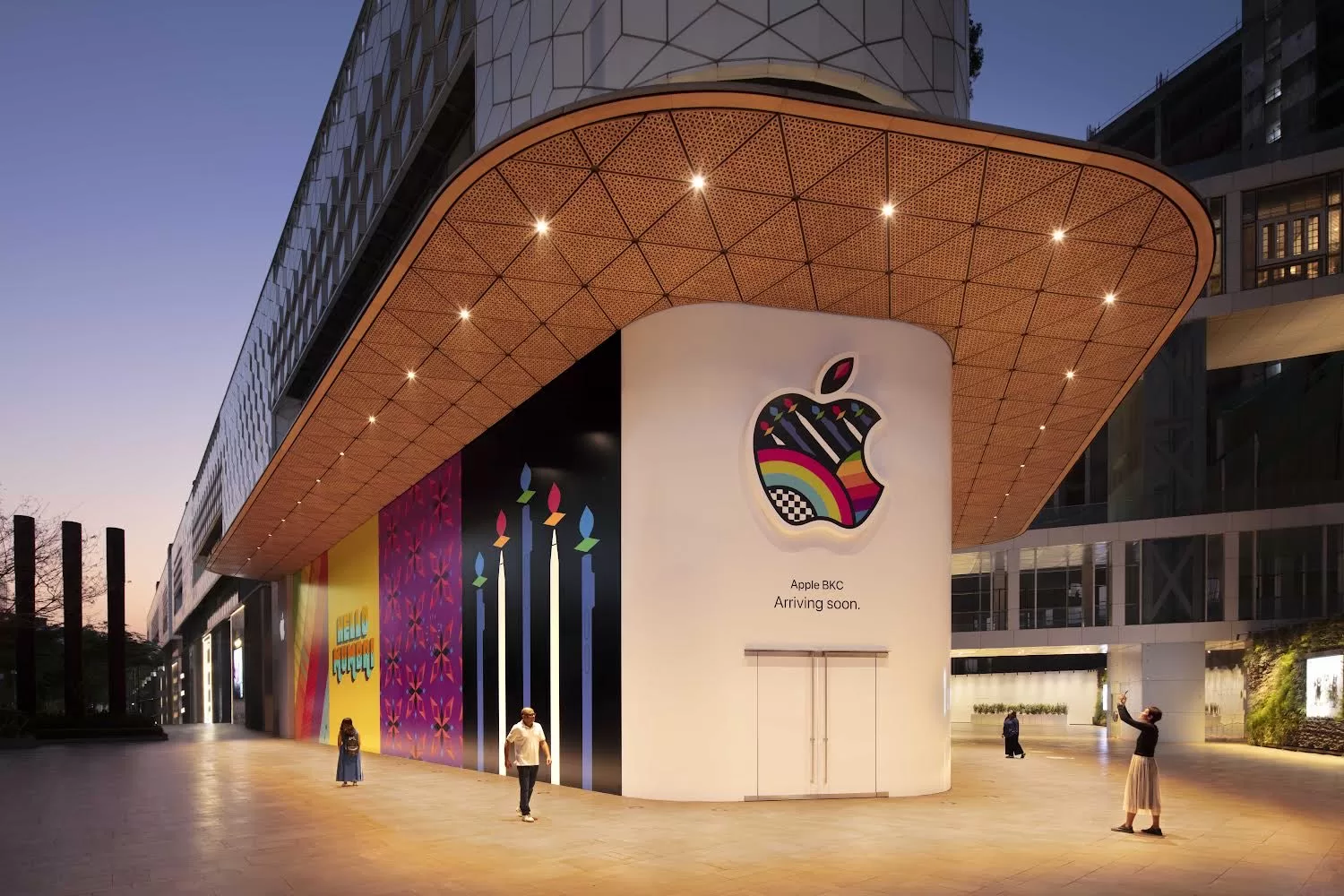 India s First Apple store opening in Mumbai