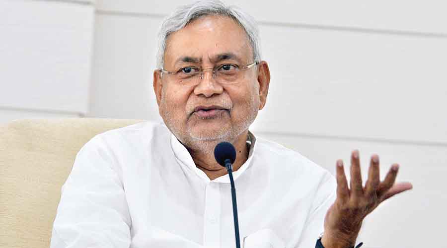 Nitish Kumar leaves for Delhi, may meet non-BJP leaders