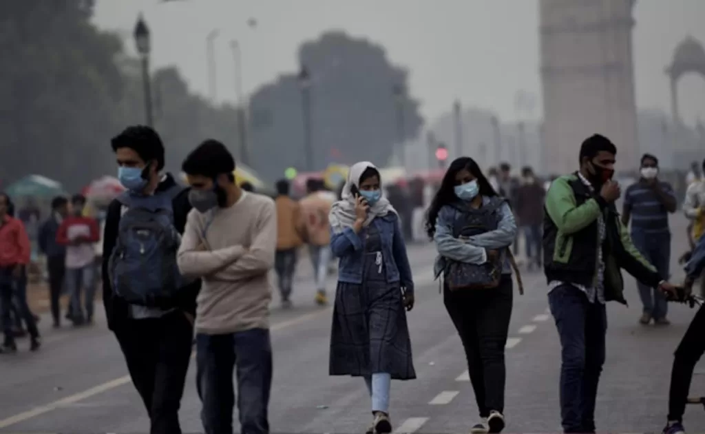 Delhi Records Below-normal Minimum Temperature, AQI Settles At 120