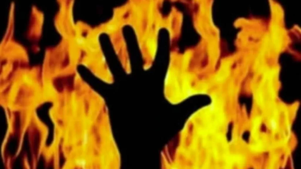 UP: Youth who tried to self-immolate outside CM's house, dies